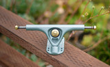 Paris Trucks V3 180mm 50 Degrees (Crystal Blue)